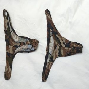 Men Thongs, 2 NWOT,